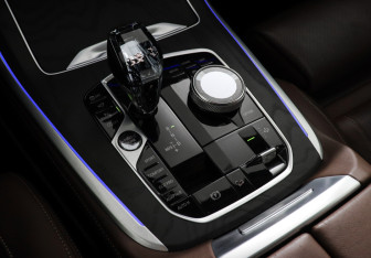 Подержанный автомобиль BMW X7 2019 года (18 фото)