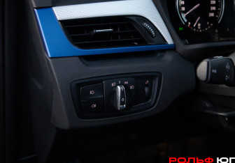 Подержанный автомобиль BMW X1 2018 года (18 фото)
