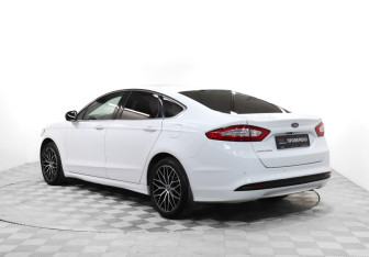 Подержанный автомобиль Ford Mondeo Sedan 2016 года (7 фото)