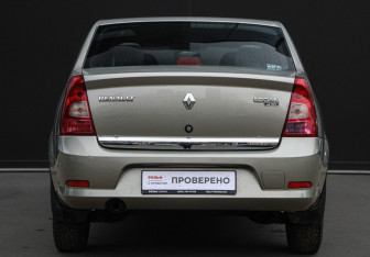Подержанный автомобиль Renault Logan Sedan 2011 года (6 фото)