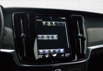 Подержанный автомобиль Volvo S90 2020 года (23 фото)