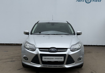 Подержанный автомобиль Ford Focus Sedan 2012 года (2 фото)