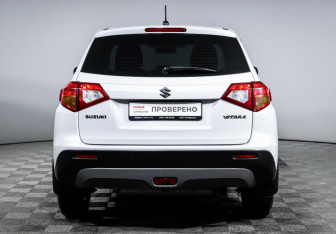 Подержанный автомобиль Suzuki Vitara 2018 года (6 фото)