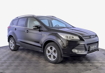 Подержанный автомобиль Ford Kuga 2016 года (3 фото)