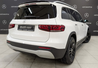 Подержанный автомобиль Mercedes-Benz GLB 2021 года (5 фото)