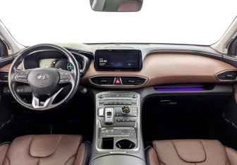 Подержанный автомобиль Hyundai Santa Fe 2022 года (13 фото)