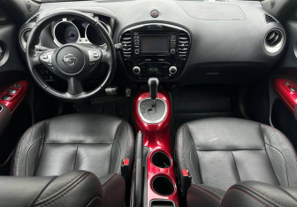 Подержанный автомобиль Nissan Juke 2013 года (11 фото)