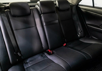 Подержанный автомобиль Toyota Camry Sedan 2015 года (23 фото)