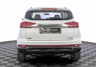 Подержанный автомобиль BAIC X35 2023 года (6 фото)