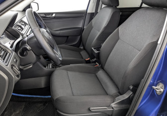 Подержанный автомобиль Skoda Rapid Liftback 2019 года (20 фото)