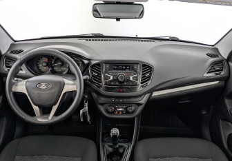 Подержанный автомобиль LADA (ВАЗ) Vesta Sedan 2016 года (13 фото)