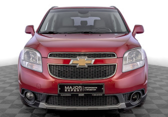 Подержанный автомобиль Chevrolet Orlando 2011 года (2 фото)