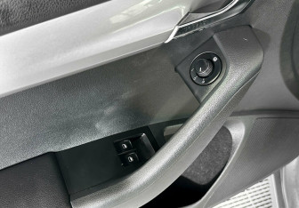 Подержанный автомобиль Skoda Octavia Wagon 2015 года (10 фото)