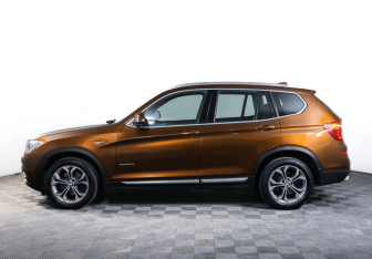 Подержанный автомобиль BMW X3 2017 года (8 фото)