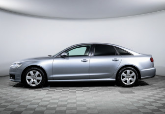 Подержанный автомобиль Audi A6 Sedan 2016 года (8 фото)