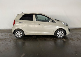 Подержанный автомобиль Kia Picanto 2011 года (7 фото)
