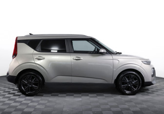 Подержанный автомобиль Kia Soul 2021 года (4 фото)