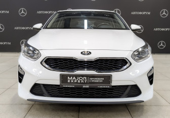 Подержанный автомобиль Kia Ceed Hatchback 2019 года (2 фото)