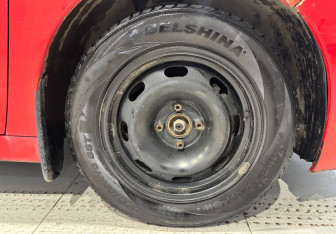 Подержанный автомобиль Peugeot 207 Hatchback 2009 года (8 фото)