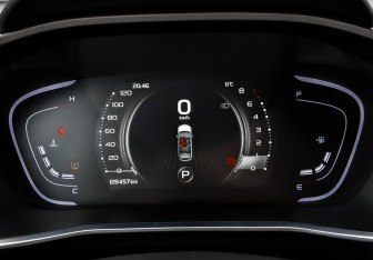 Подержанный автомобиль Geely Coolray 2022 года (15 фото)