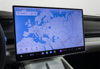 Подержанный автомобиль Xiaomi SU7 2024 года (25 фото)