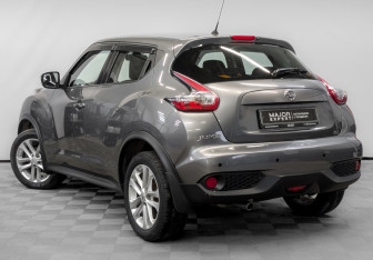 Подержанный автомобиль Nissan Juke 2015 года (7 фото)