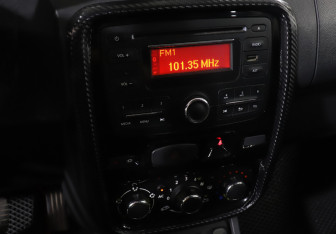 Подержанный автомобиль Renault Duster 2014 года (19 фото)