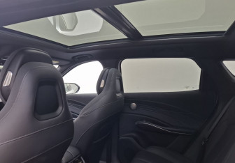 Подержанный автомобиль Omoda C7 2025 года (12 фото)