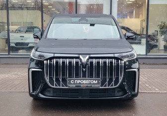 Подержанный автомобиль Voyah Dream 2024 года (2 фото)