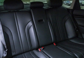 Подержанный автомобиль Genesis G80 2021 года (11 фото)