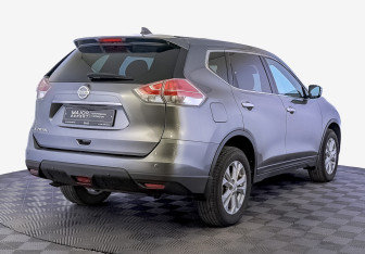 Подержанный автомобиль Nissan X-Trail 2018 года (5 фото)