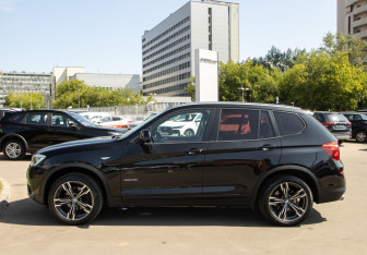 Подержанный автомобиль BMW X3 2014 года (6 фото)