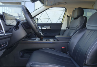 Подержанный автомобиль Jaecoo J7 2023 года (24 фото)