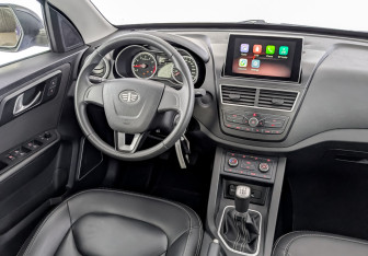 Подержанный автомобиль FAW Besturn X40 2021 года (27 фото)