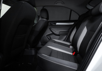 Подержанный автомобиль Skoda Rapid Liftback 2019 года (11 фото)