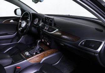Подержанный автомобиль Audi A6 Sedan 2015 года (11 фото)