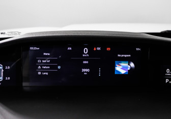 Подержанный автомобиль Changan UNI-K 2023 года (9 фото)