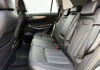 Подержанный автомобиль Changan CS75 2022 года (11 фото)