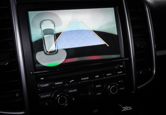 Подержанный автомобиль Porsche Cayenne 2016 года (17 фото)