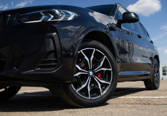Подержанный автомобиль BMW X3 2022 года (24 фото)