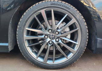 Подержанный автомобиль Toyota Camry Sedan 2024 года (20 фото)