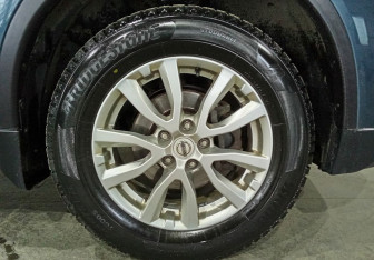 Подержанный автомобиль Nissan X-Trail 2018 года (17 фото)