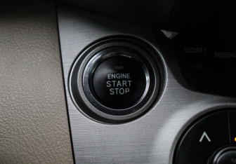 Подержанный автомобиль Toyota RAV4 2008 года (17 фото)