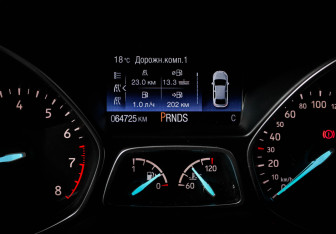Подержанный автомобиль Ford Kuga 2018 года (11 фото)