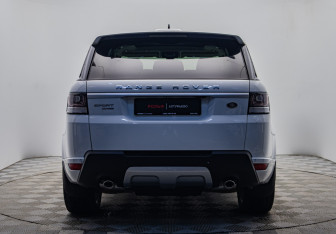 Подержанный автомобиль Land Rover Range Rover Sport 2016 года (4 фото)