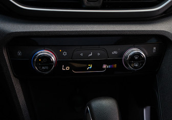 Подержанный автомобиль Chevrolet Orlando 2020 года (18 фото)