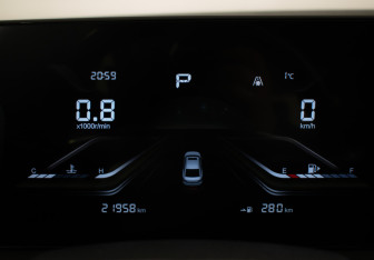 Подержанный автомобиль FAW Bestune B70 2023 года (12 фото)