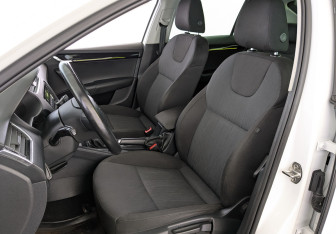 Подержанный автомобиль Skoda Octavia Liftback 2018 года (20 фото)