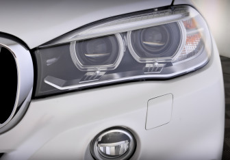 Подержанный автомобиль BMW X5 2014 года (17 фото)