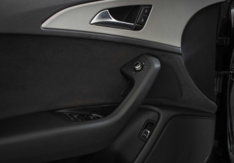 Подержанный автомобиль Audi A6 Wagon 2018 года (14 фото)